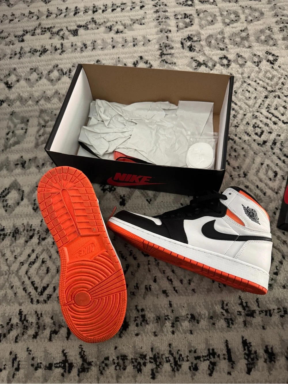 Jordan classic silhouette